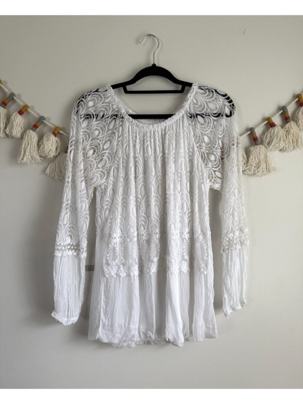 Made In Italy Silk Blend White Lace Floral Semi Sheer Top Romantic Feminine M